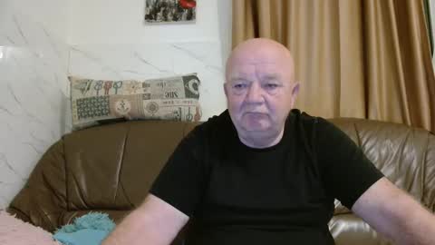 fullballs6 online show from 05-01-26, 01:21