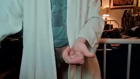 Snapshot of fullsvc chatting on 02-20-25, 03:52 fullsvc online show from 02-20-25, 03:52