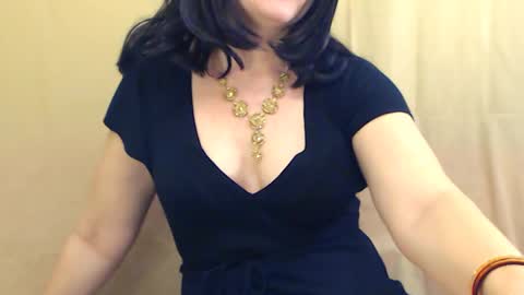 Snapshot of fun4tips chatting on 03-04-25, 06:18 Fun4Tips online show from 03-04-25, 06:18