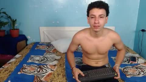 Snapshot of fun_and_horny_ chatting on 09-28-25, 11:26 fun_and_horny_ online show from 09-28-25, 11:26