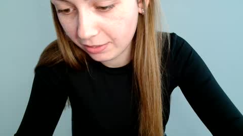 Emma online show from 06-03-26, 02:33