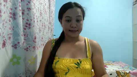 Snapshot of funluvnpinay4u chatting on 05-07-26, 02:00 MAE online show from 05-07-26, 02:00