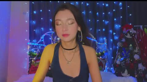 Snapshot of funny_whotsss chatting on 12-18-24, 11:30 Tiffany online show from 12-18-24, 11:30
