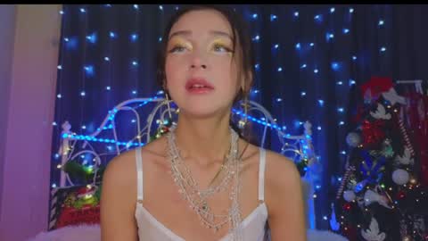 Snapshot of funny_whotsss chatting on 12-30-24, 01:15 Tiffany online show from 12-30-24, 01:15
