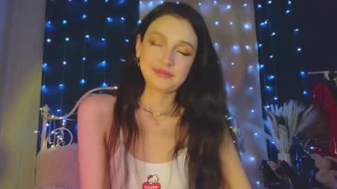 Snapshot of funny_whotsss chatting on 03-07-25, 02:57 Tiffany online show from 03-07-25, 02:57