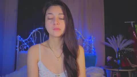 Tiffany online show from 12-14-25, 01:22