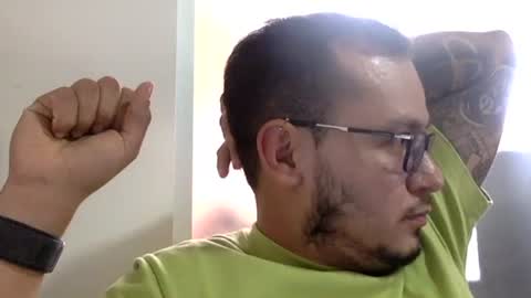 Snapshot of funnyboys18 chatting on 01-28-25, 06:49 Zanty online show from 01-28-25, 06:49