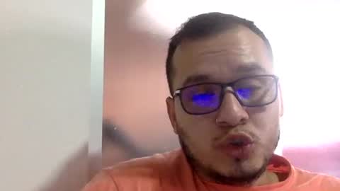 Snapshot of funnyboys18 chatting on 03-04-25, 07:11 Zanty online show from 03-04-25, 07:11