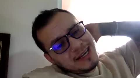 Snapshot of funnyboys18 chatting on 03-11-25, 06:52 Zanty online show from 03-11-25, 06:52