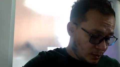 Snapshot of funnyboys18 chatting on 10-10-25, 06:29 Zanty online show from 10-10-25, 06:29