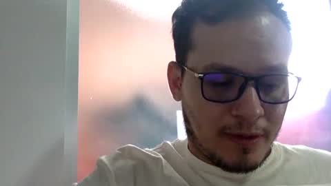 Snapshot of funnyboys18 chatting on 11-07-25, 06:52 Zanty online show from 11-07-25, 06:52