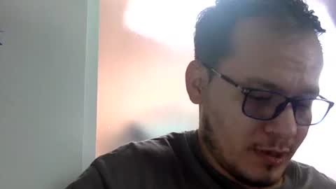 Snapshot of funnyboys18 chatting on 11-28-25, 06:54 Zanty online show from 11-28-25, 06:54