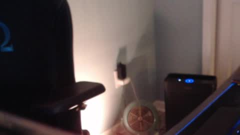 Snapshot of funnyme1234 chatting on 05-18-26, 04:07 jerry online show from 05-18-26, 04:07