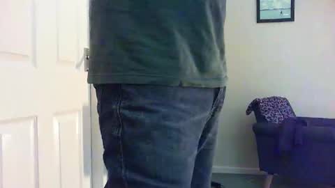 Snapshot of funslimguy chatting on 02-09-26, 05:28 Funslimguy online show from 02-09-26, 05:28