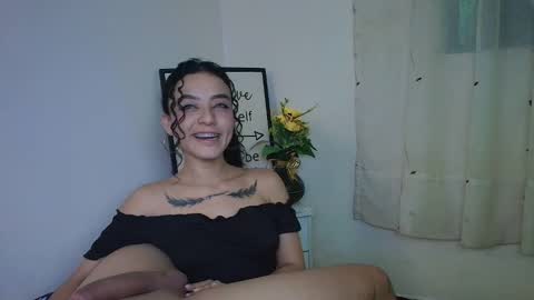 Snapshot of funsport_hot chatting on 12-04-25, 02:48 Lissa and Ryan online show from 12-04-25, 02:48