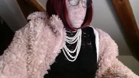 Snapshot of fursdany chatting on 05-15-26, 06:48 Dany online show from 05-15-26, 06:48