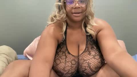 furykat1 online show from 12-17-25, 06:14