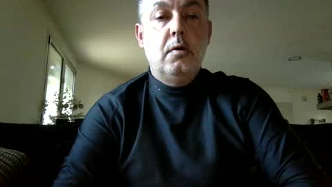 Snapshot of futbolin95 chatting on 02-02-25, 04:11 futbolin95 online show from 02-02-25, 04:11