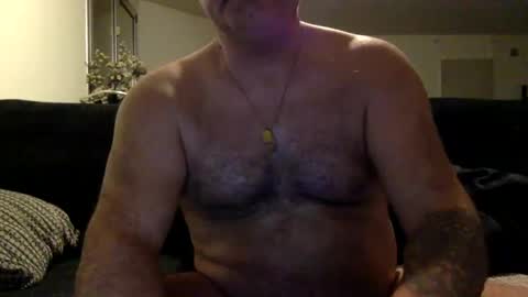 Snapshot of futbolin95 chatting on 02-13-25, 01:40 futbolin95 online show from 02-13-25, 01:40
