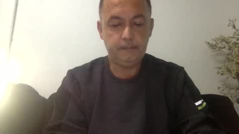 Snapshot of futbolin95 chatting on 10-26-25, 03:51 futbolin95 online show from 10-26-25, 03:51