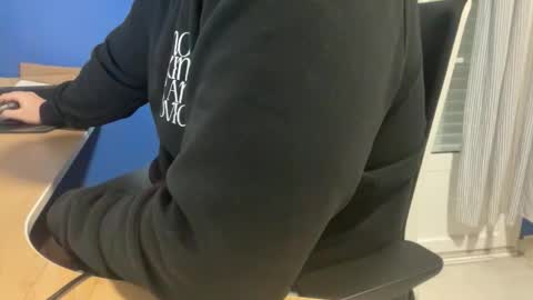 fuzitzu2 online show from 02-11-26, 07:35