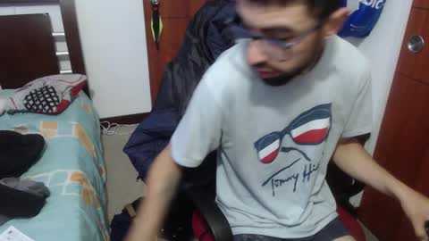 andrew online show from 10-25-25, 01:18