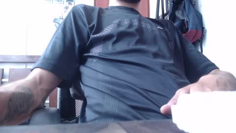 Snapshot of fvckhorneyguy chatting on 05-24-26, 08:47 andrew online show from 05-24-26, 08:47
