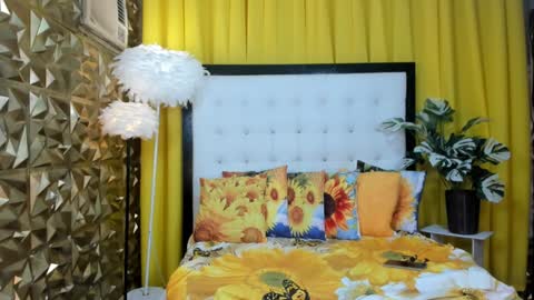 fvckingoliviabio online show from 02-06-25, 06:35