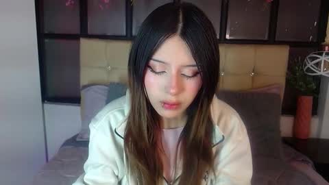 Snapshot of fyreandfox_ chatting on 11-26-25, 08:21 FIRE AND FOX online show from 11-26-25, 08:21