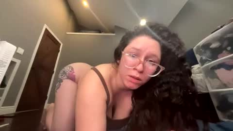 Snapshot of gaaby_ chatting on 11-30-25, 03:21 gaaby online show from 11-30-25, 03:21