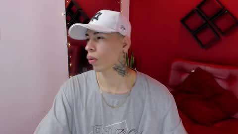 Snapshot of gaarataihen1 chatting on 12-14-24, 12:01 Gaara online show from 12-14-24, 12:01