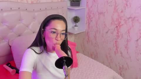 gabbieskinny online show from 11-18-25, 04:11