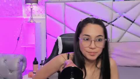 Snapshot of gabbieskinny chatting on 06-14-26, 12:30 gabbieskinny online show from 06-14-26, 12:30