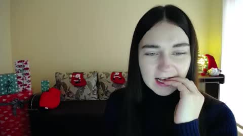 Jaklin online show from 12-17-25, 09:26