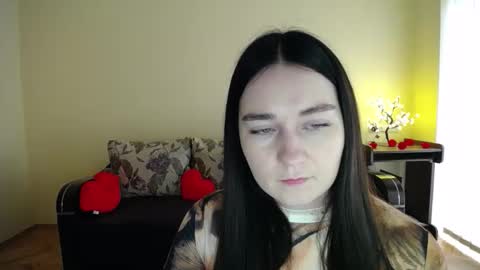 Snapshot of gabby_di chatting on 04-18-26, 08:40 Jaklin online show from 04-18-26, 08:40