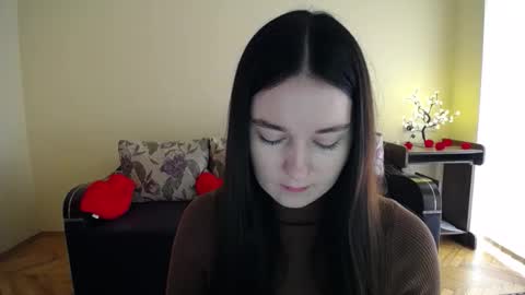 Snapshot of gabby_di chatting on 04-24-26, 08:50 Jaklin online show from 04-24-26, 08:50