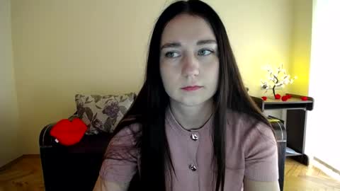Snapshot of gabby_di chatting on 07-03-26, 09:16 Jaklin online show from 07-03-26, 09:16