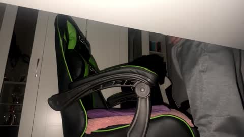 Snapshot of gabeitches16 chatting on 12-04-25, 09:51 Gabeitches16 online show from 12-04-25, 09:51