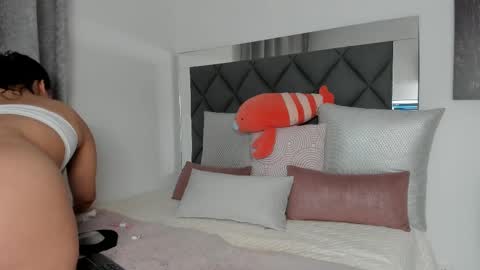   Instagram soygabi g   online show from 03-02-25, 08:38