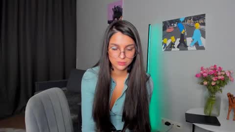 The next stream in car 1 december 10pm time in France online show from 02-21-25, 10:04