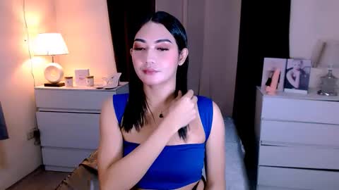 gabriela_deluxe online show from 12-04-25, 05:54