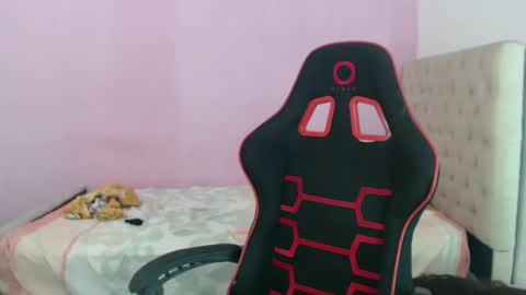 G A B R I E L A I S B A C K.  online show from 02-12-25, 12:05