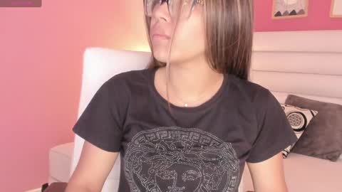 Snapshot of gabriela_salgado chatting on 01-25-25, 10:40 Gabriela salgado online show from 01-25-25, 10:40