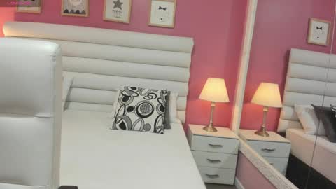 Snapshot of gabriela_salgado chatting on 01-27-25, 10:38 Gabriela salgado online show from 01-27-25, 10:38