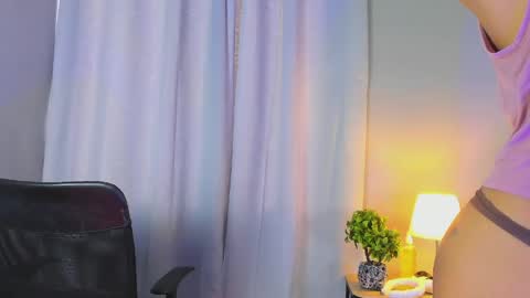 Gabriela Evans MS online show from 05-25-26, 04:24