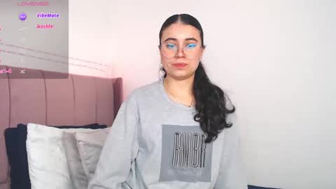 GabrielaRossa online show from 10-23-25, 01:32