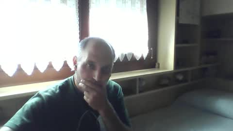 Snapshot of gabrielegr22 chatting on 09-24-25, 01:58 Gabriele online show from 09-24-25, 01:58