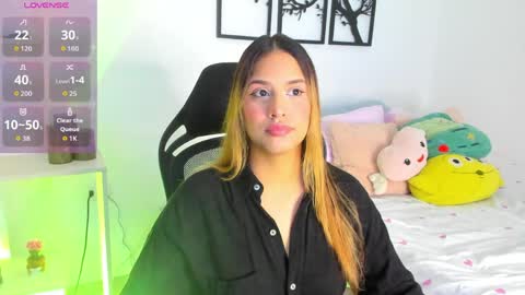 Snapshot of gabriella__tom chatting on 05-27-26, 09:34 Gabriella online show from 05-27-26, 09:34