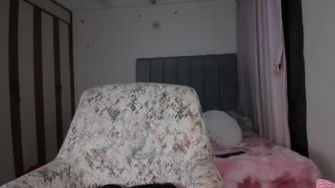 Snapshot of gabrielladurandd chatting on 05-18-26, 02:29 Gaby online show from 05-18-26, 02:29