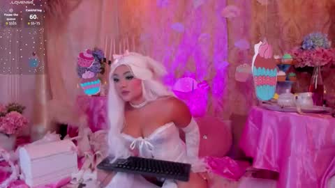 Gabriella Lee online show from 10-30-25, 06:48